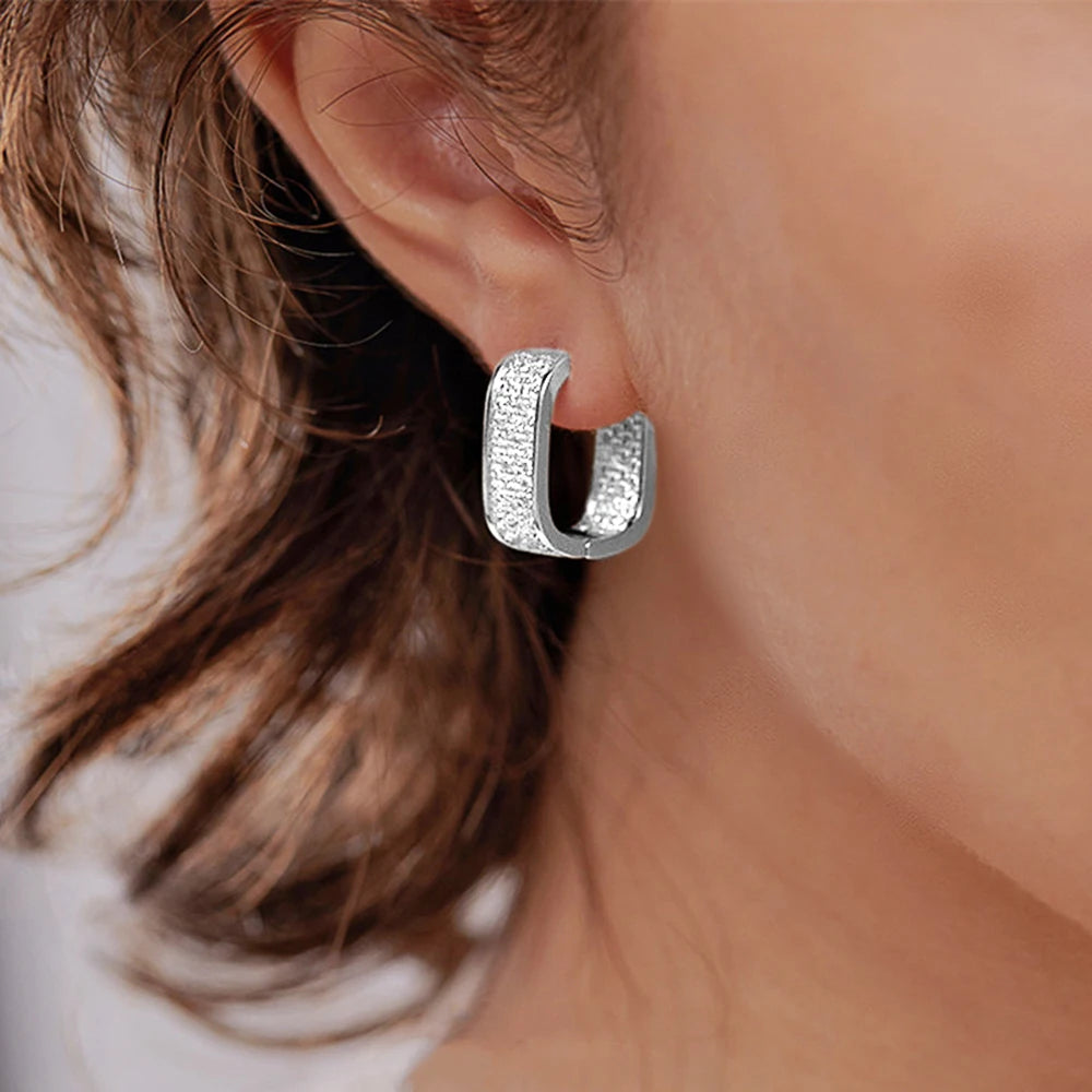 Huitan Korean Fashion Paved CZ Hoop Earrings for Women Metal Silver Color/Gold Color Simple Versatile Girls Earrings Hot Jewelry